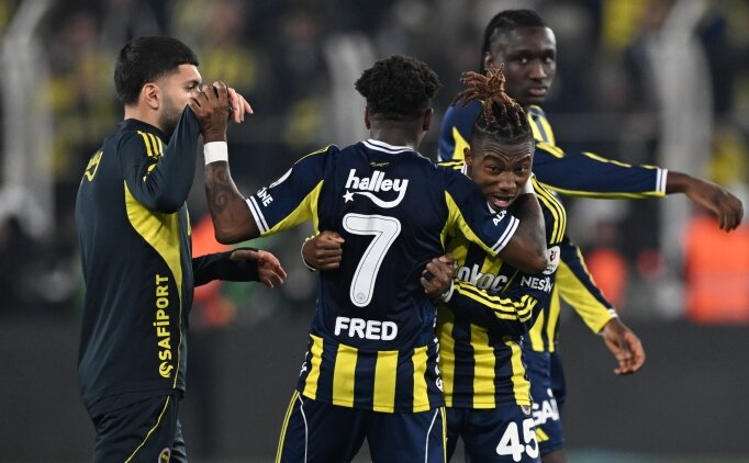 Fenerbah�e'den derbi sonras� �st �ste payla��mlar!
