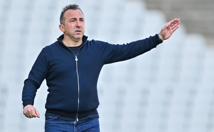 Recep U�ar'dan Burak Y�lmaz'�n istifas� hakk�nda a��klama!