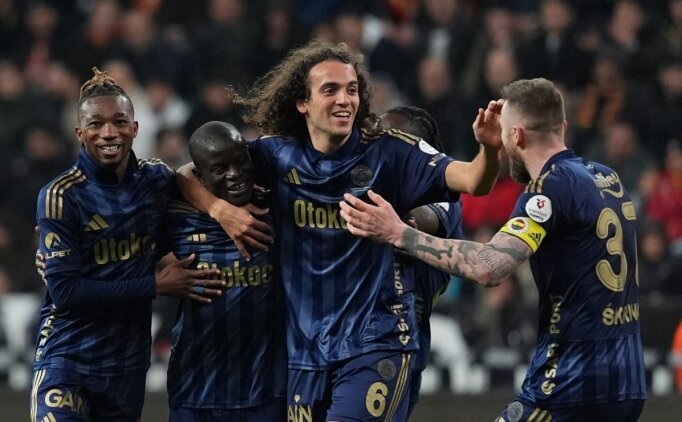 Fenerbah�e, Kayseri'de hata yapmad�: Takibe devam!