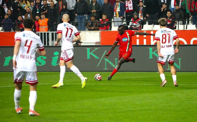 Amed SK, beraberli�i son dakikalarda kurtard�!