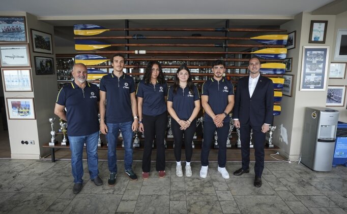 Fenerbah�e K�rek �ubesi �ampiyonluk sevinci ya��yor