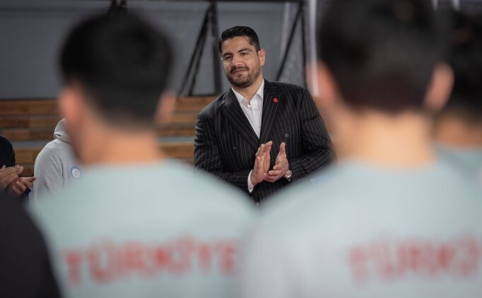 Taha Akg�l'den 'pes etmeyin' vurgusu