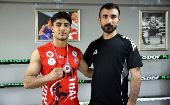 Muhammed Bilal Okay, d�nya �ampiyonlu�u i�in ringe ��kacak