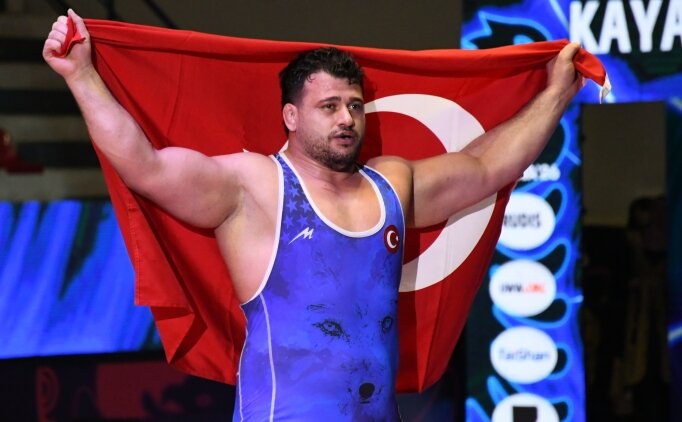 T�rk sporu nisan ay�nda kupa ve madalyalara doymad�!