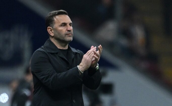 Okan Buruk: 'Kol'u b�rak, gole bak!'