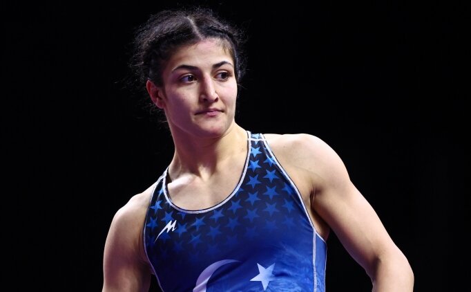  Elvira S�leyman Kamalo�lu, kad�nlarda finale y�kseldi