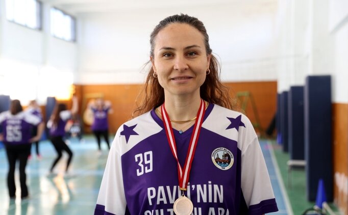 K�rklareli'nin 'Sultanlar�' g�ndelik ya�am�n stresini sahada at�yor