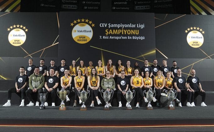 CEV �ampiyonu Vak�fBank, bas�n mensuplar�yla bulu�tu