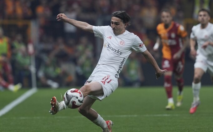Antalyaspor'da b�y�k kriz: 13'e y�kseldi