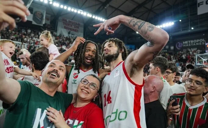 Kar��yaka 'son saniyede' Basketbol S�per Ligi'ne tutundu