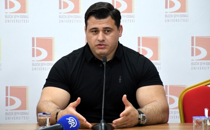 Milli g�re��i R�za Kayaalp: 'Yapamaz, ba�aramaz diyenler oldu'
