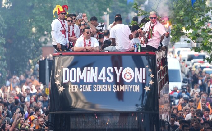 Galatasarayl� futbolculardan Avrupa mesaj�!
