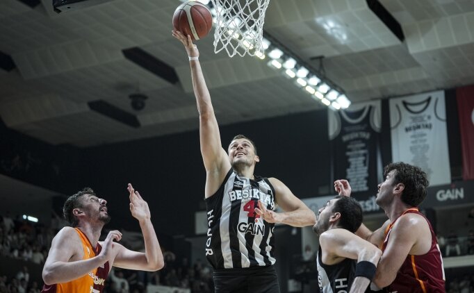 Be�ikta� GA�N'de Zizic ameliyat edildi