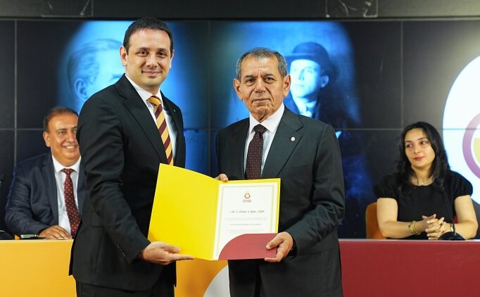 Galatasaray'da y�netimde g�rev da��l�m�