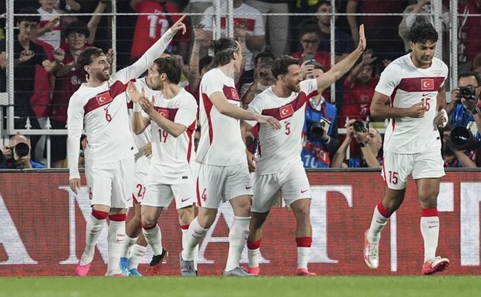 Bizim �ocuklar'dan 4 goll� m�thi� prova