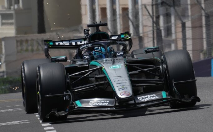 Kimi Antonelli, Monaco'da pole pozisyonunu kapt�
