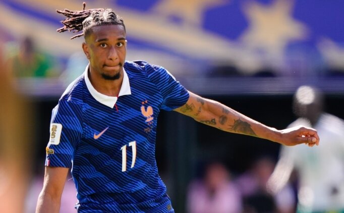 Real Madrid'den Olise i�in resmi a��klama!