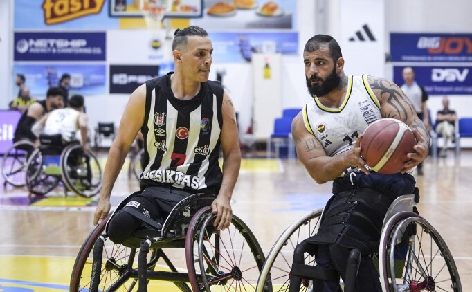 Fenerbah�e, Be�ikta�'� yenerek final serisinde �ne ge�ti