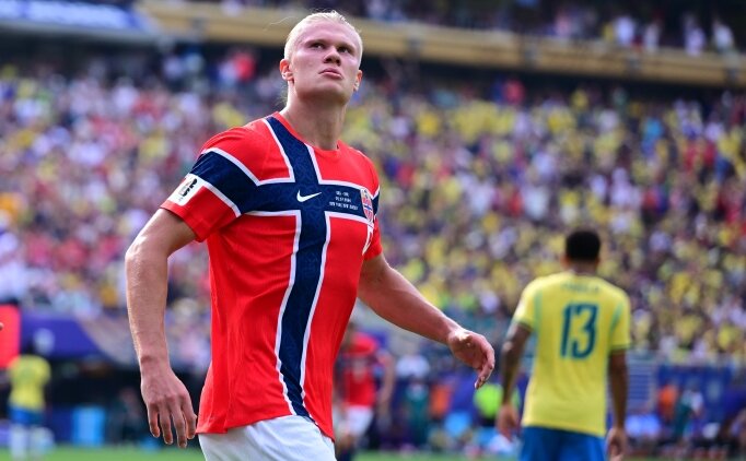 Haaland'dan duble! gol krall���nda Messi ve Mbappe'yi yakalad�
