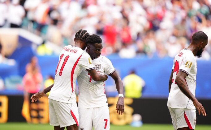 10 goll� ��lg�n ma�! �ngiltere, Fransa'y� y�kt�!