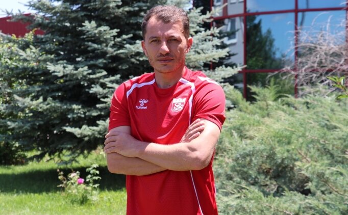 Ziya Erdal, Sivasspor'a yard�mc� antren�r olarak d�nd�