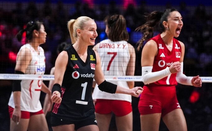 Filenin Sultanlar�, �in'i ezerek finale y�kseldi!