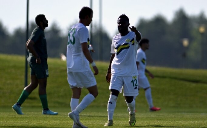 Esenler Erokspor, Al Ittihad'� 2-1 ma�lup etti