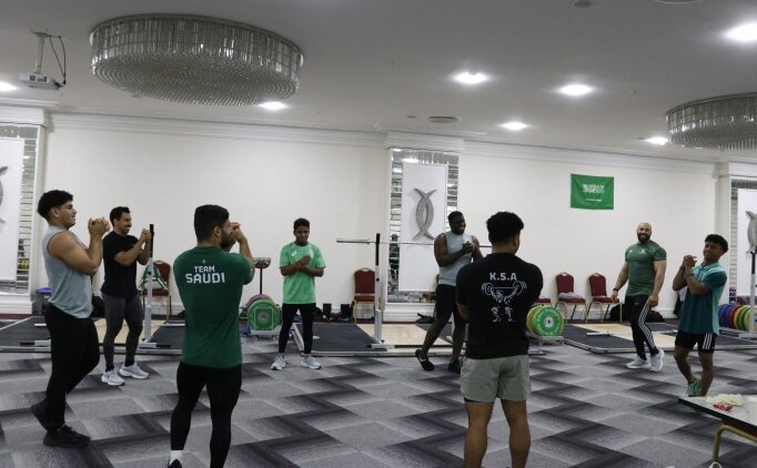 Suudi halterciler Sakarya'da