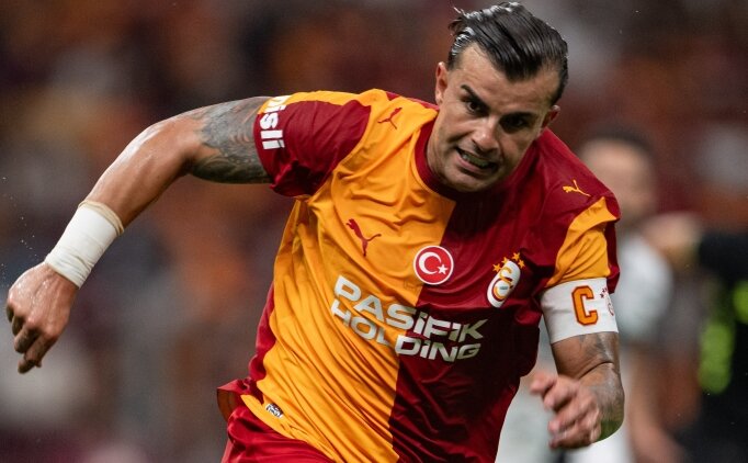 Abd�lkerim Bardakc�'dan Galatasaray taraftar�na mesaj
