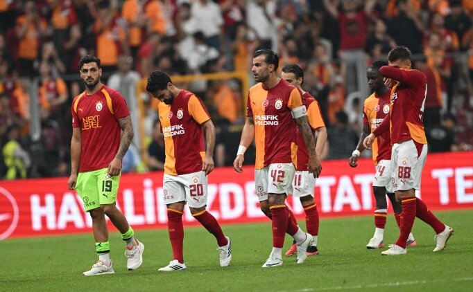 Galatasaray yeni sezonu a��yor