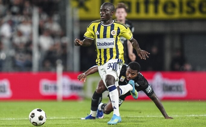 N'Golo Kante'den y�ld�zla�an performans!