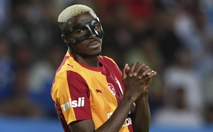 Victor Osimhen, Galatasaray tarihine ge�ti!