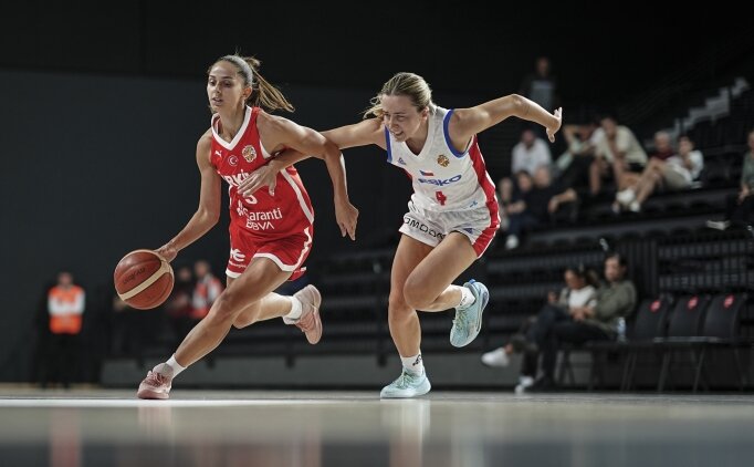 A Milli Kad�n Basketbol Tak�m�'ndan �ekya'ya 10 say� fark