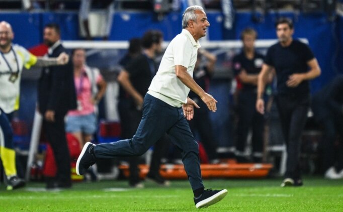 �smail Kartal, Fenerbah�e tarihine ge�ti!