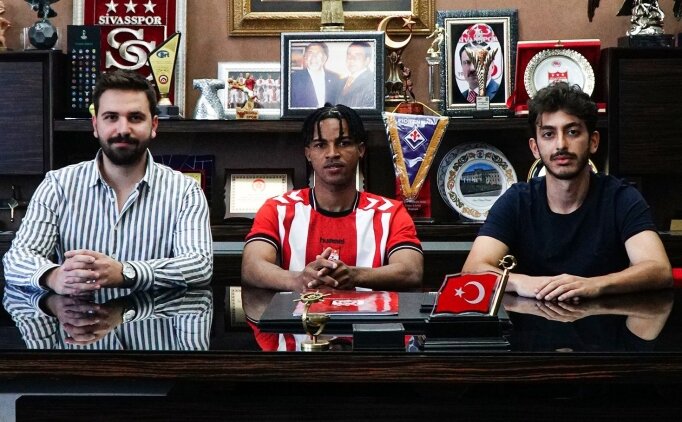 Sivasspor'dan forvete takviye: Clinton Duodu