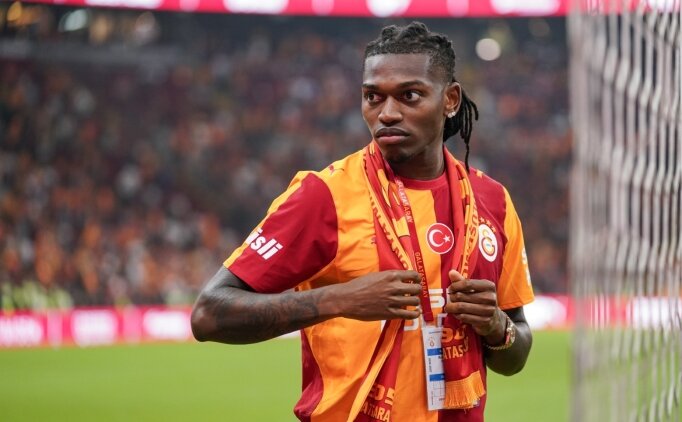 Galatasaray'dan Rafael Leao i�in KAP