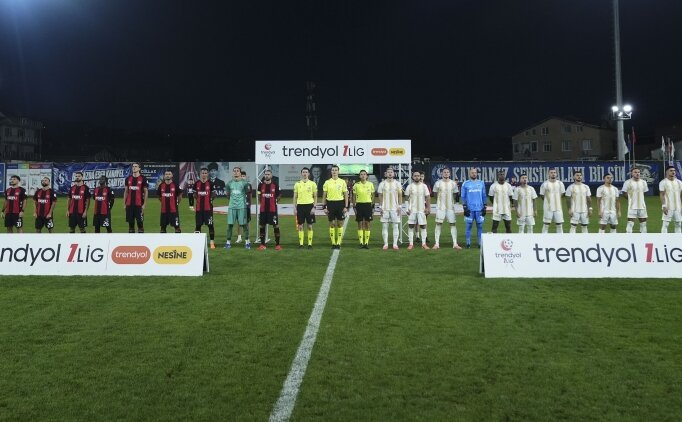 TFF'den ��kr� Ersoy karar�: T�m ma�larda sayg� duru�u