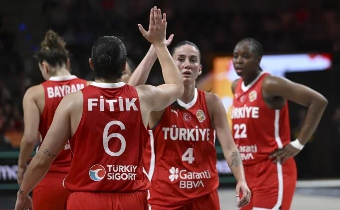 A Milli Kad�n Basketbol Tak�m� oyuncusu G�k�en Fitik'ten Avustralya de�erlendirmesi