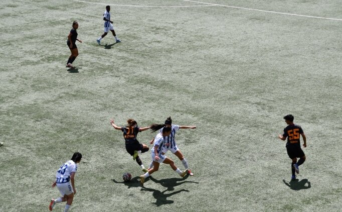 Kad�n Futbol S�per Ligi'nde Hakkarig�c� ile Galatasaray yeni�emedi!
