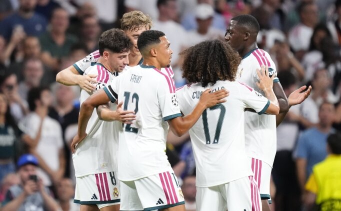 Real Madrid, Inter'in hatalar�n� affetmedi, ilk yar� fi�i �ekti
