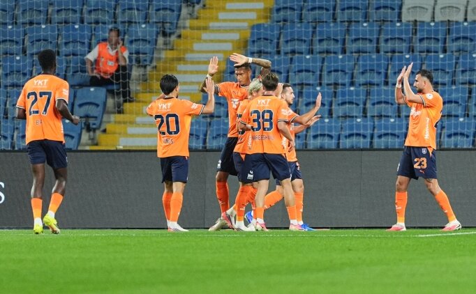 Ba�ak�ehir uyand�, 4 golle d�nd�!