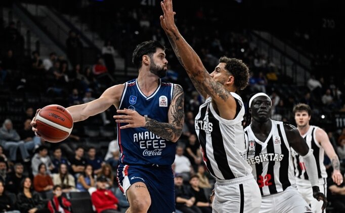 �stanbul derbisinde Anadolu Efes, Be�ikta�'� devirdi!