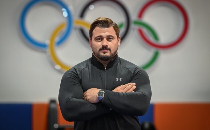 Avrupa'da rekor k�ran R�za Kayaalp, g�z�n� yeniden d�nyan�n zirvesine dikti