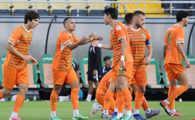 Alanyaspor'dan 4 goll� prova!