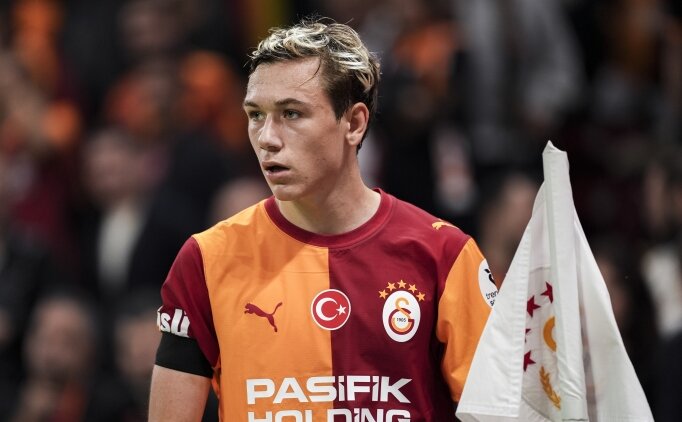 Galatasaray'da Batrakov mest etti