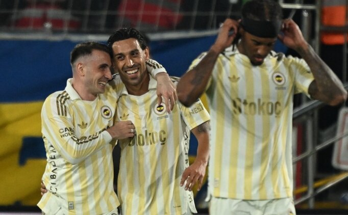 �rfan Can Kahveci zirvede tek ba��na!