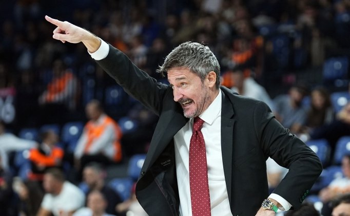Galatasaray'da Gianmarco Pozzecco ile ayr�l�k karar�!