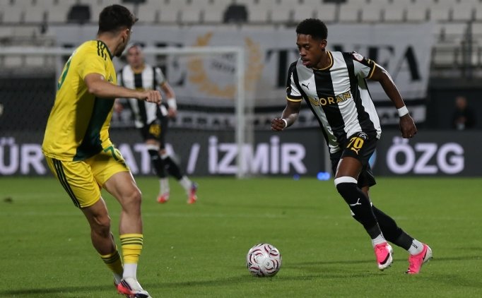 Manisa FK'nin galibiyet hasreti 8 ma�a ��kt�: 90+6 �oku!