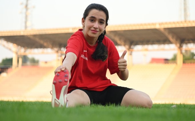 Otizmli Ahsen, sosyalle�mesi i�in y�nlendirildi�i atletizmde �ampiyonluklara imza att�