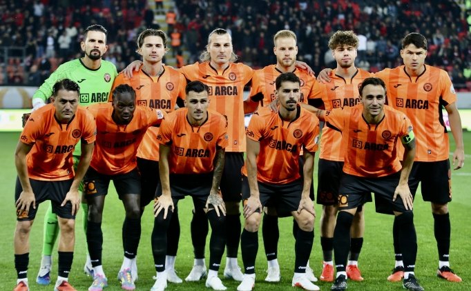 Burak Y�lmaz y�netimindeki �orum FK'de hedef 3'te 3!
